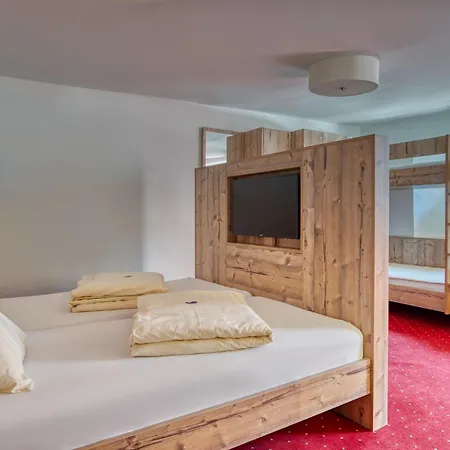 Hotel Jaegerhof Oetz