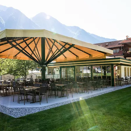 Jaegerhof Hotel 3*