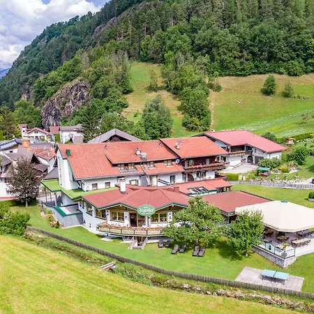 Otel Jaegerhof Oetz