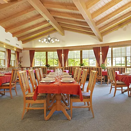 Hotel Jaegerhof 3*